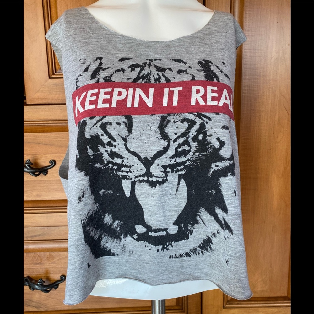 💰3 for $20 - Keepin it Real Muscle Tee Opened back